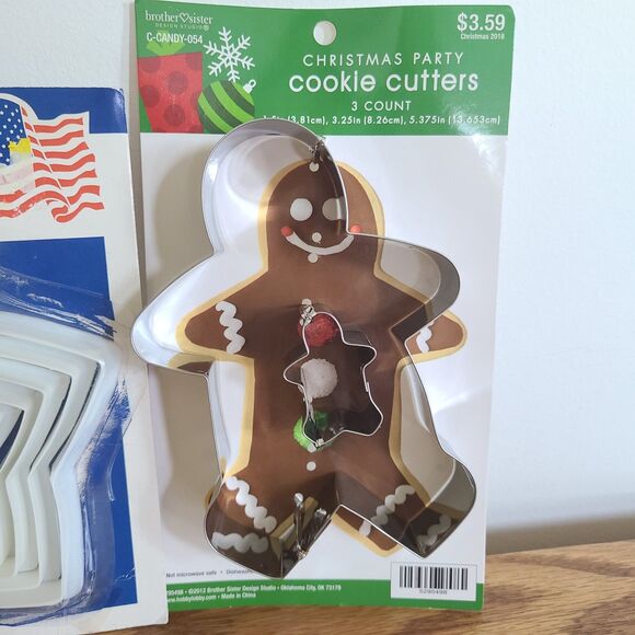 Vintage Christmas Cookie Cutter Bundle - Wilton Stars, Tree, Gingerbread Man - Picture 5 of 10